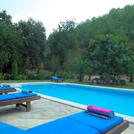 Sleeps 7 Pool Air Con Villa Fethiye